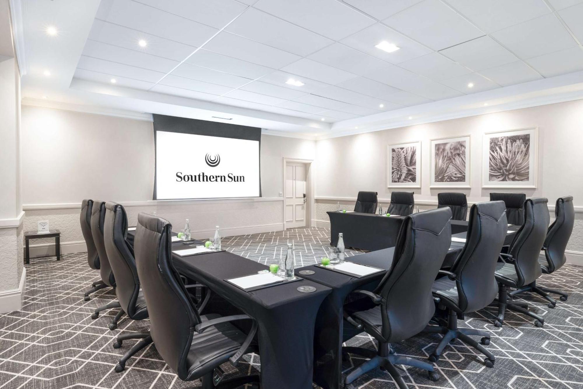 Southern Sun The Cullinan Kaapstad Buitenkant foto