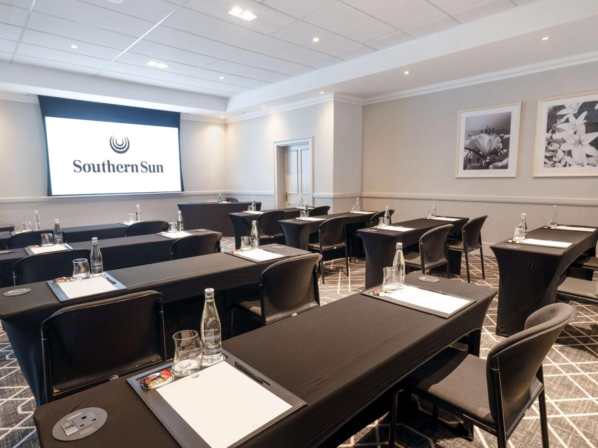 Southern Sun The Cullinan Kaapstad Buitenkant foto